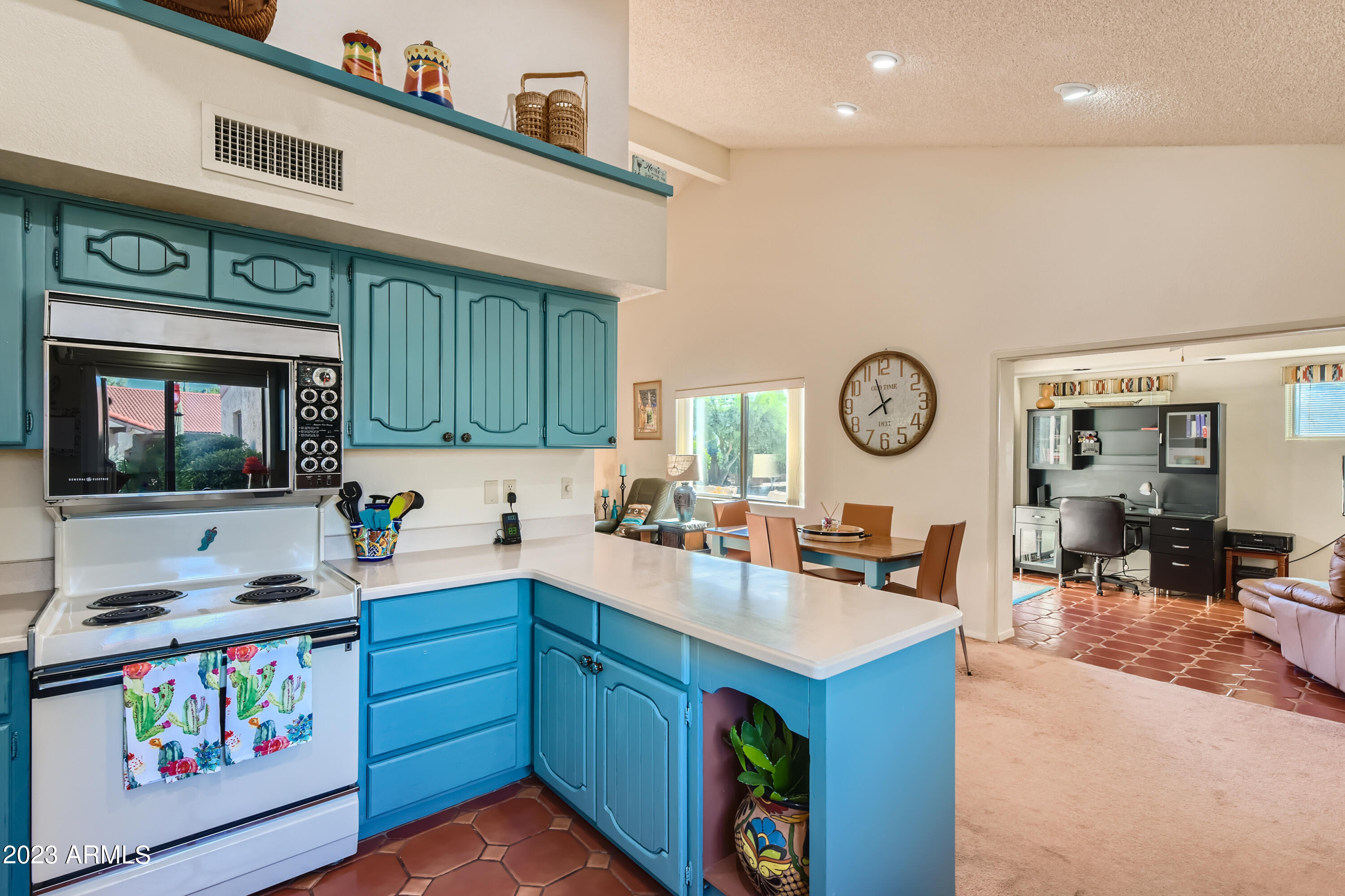 26449 North Arroyo Way Rio Verde, AZ 85263 - Photo 10 of 37 Kitchen