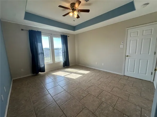 $2,395 | 2012 Cottonwood Drive, Portland, TX 78374