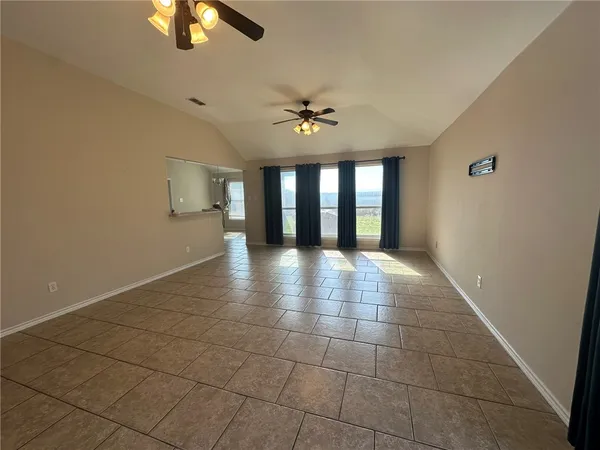 $2,395 | 2012 Cottonwood Drive, Portland, TX 78374