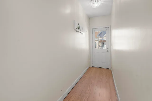 $2,600 | 25 Salem Street, Nashua, NH 03064