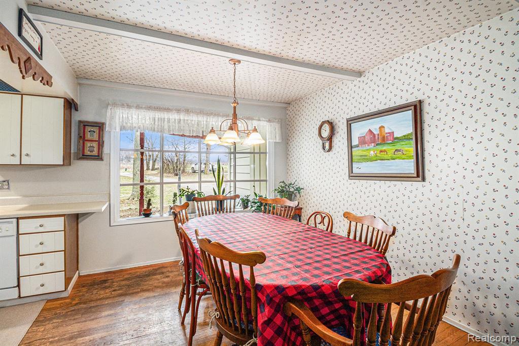 6181 Lobdell Road Linden, MI 48451 - Photo 9 of 40 Gallery Image 9