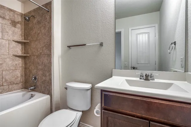 $1,975 | 3605 Alpine Autumn Drive, Austin, TX 78744