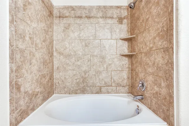 $1,975 | 3605 Alpine Autumn Drive, Austin, TX 78744