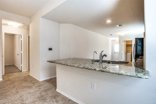 $1,975 | 3605 Alpine Autumn Drive, Austin, TX 78744