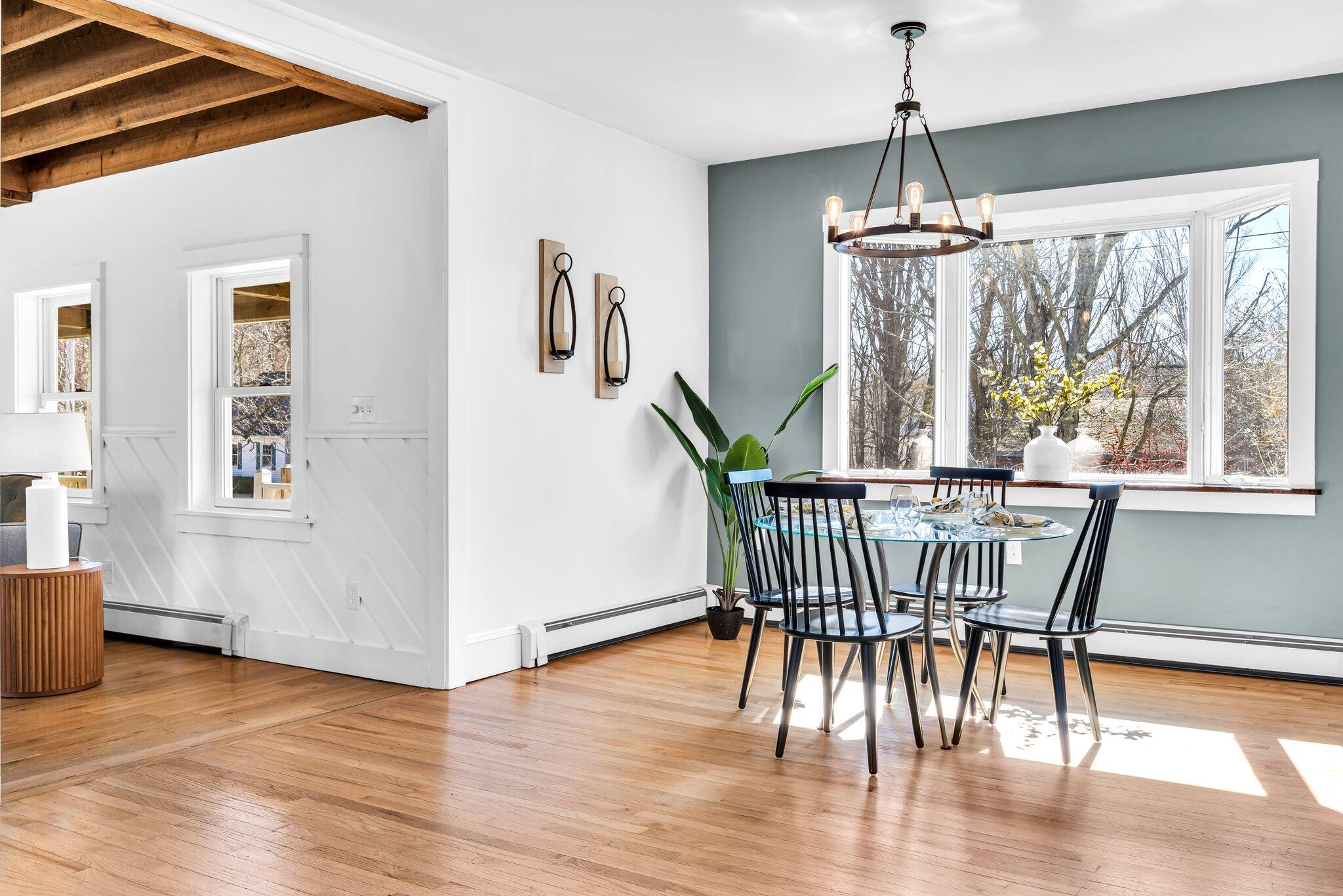 30 Yarmouth Road Gray, ME 04039 - Photo 23 of 120 Dining room with bay windows