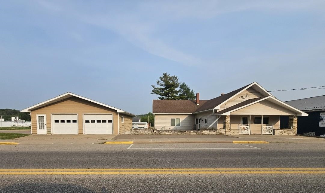 1004 Water Hillsboro, WI 54634 - Photo 26 of 49