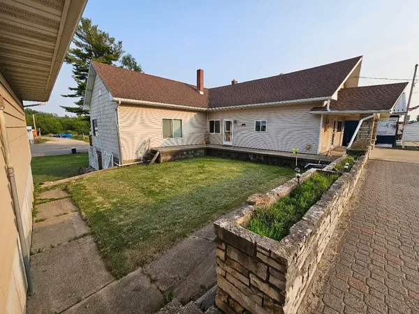 $207,500 | 1004 Water, Hillsboro, WI 54634