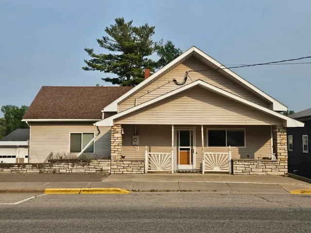 $217,500 | 1004 Water, Hillsboro, WI 54634