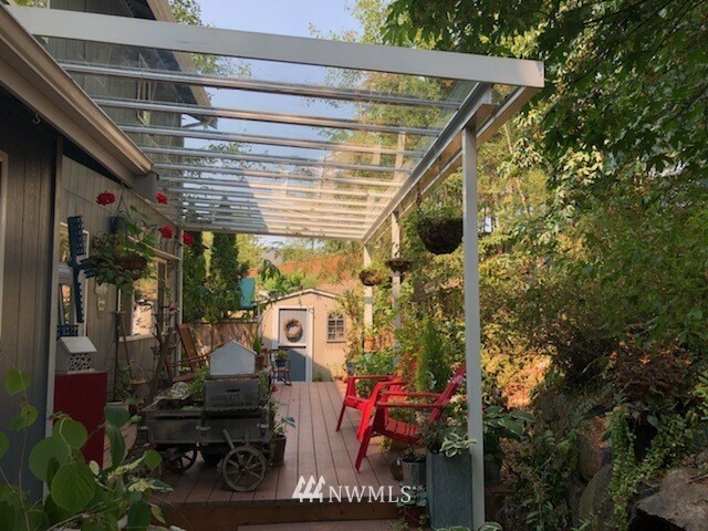 26412 231st Place Southeast Maple Valley, WA 98038 - Photo 15 of 18 a view of entryway with patio