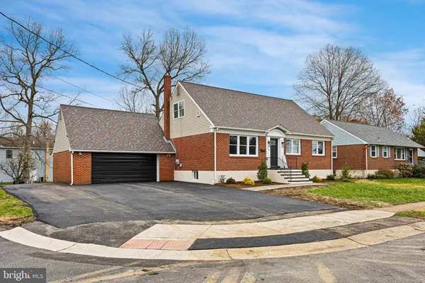 $475,000 | 307 New York Avenue, Claymont, DE 19703