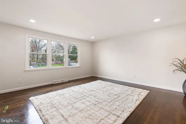 $475,000 | 307 New York Avenue, Claymont, DE 19703