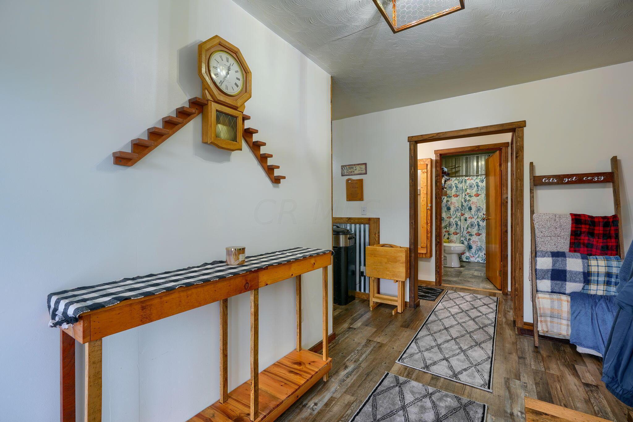 448 Jackson Furnace Road Oak Hill, OH 45656 - Photo 21 of 33 21. Foyer