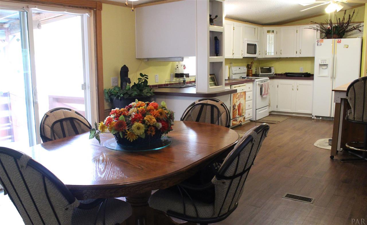 7093 Heath Road Milton, FL 32570 - Photo 11 of 30 Gallery Image 11