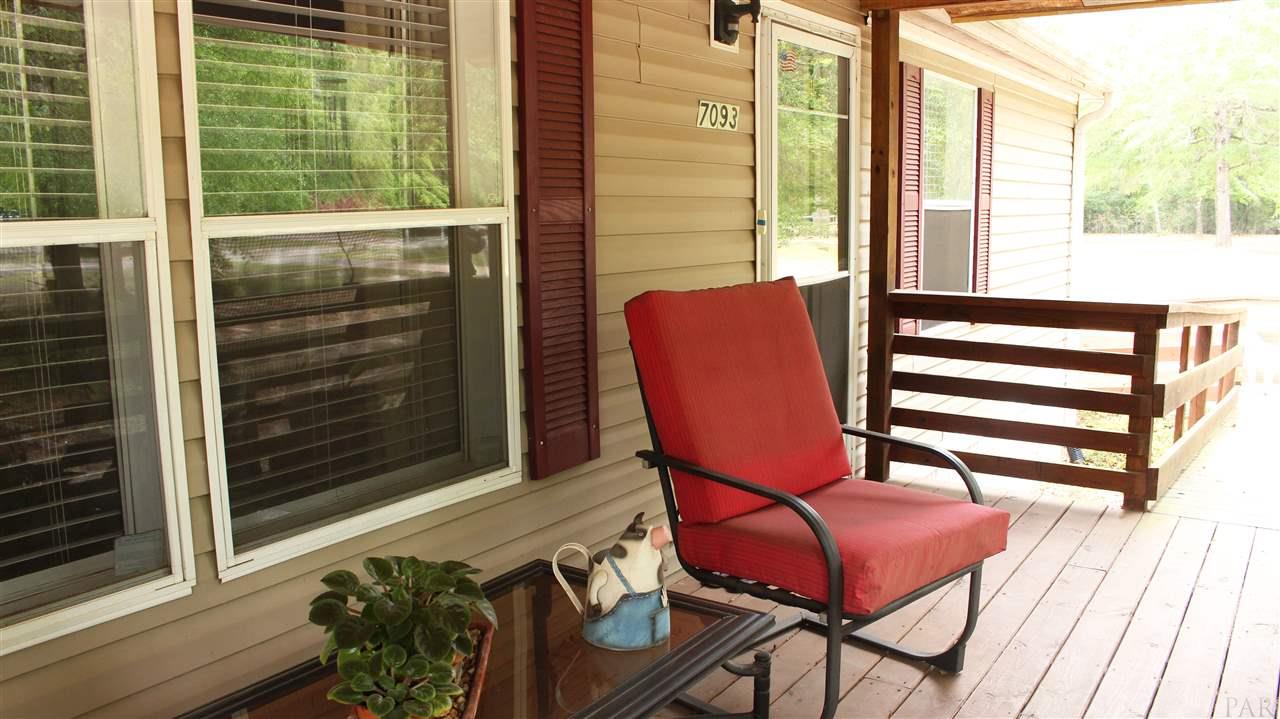 7093 Heath Road Milton, FL 32570 - Photo 7 of 30 Gallery Image 7