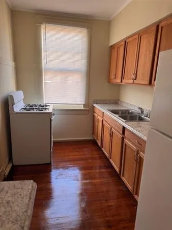 $1,295 | 1507 Napoleon Avenue, Unit 302, New Orleans, LA 70115