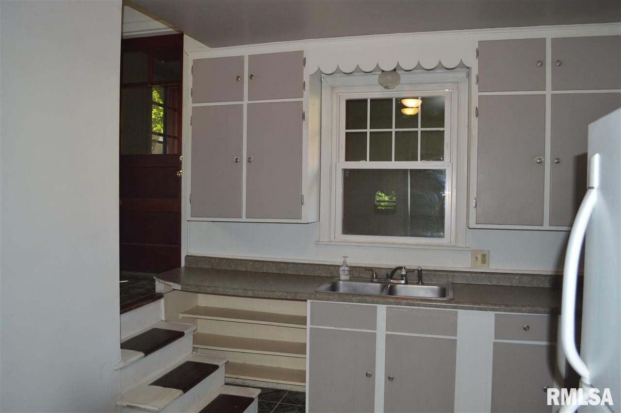 1518 Jersey Ridge Road Davenport, IA 52803 - Photo 11 of 14 Gallery Image 11