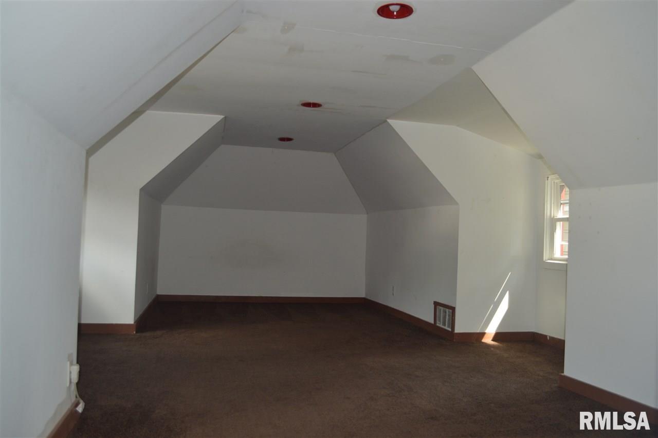 1518 Jersey Ridge Road Davenport, IA 52803 - Photo 13 of 14 Gallery Image 13