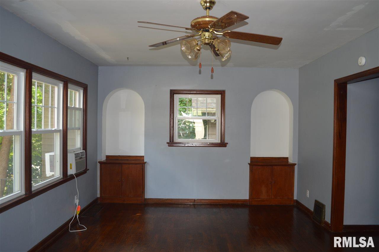 1518 Jersey Ridge Road Davenport, IA 52803 - Photo 5 of 14 Gallery Image 5