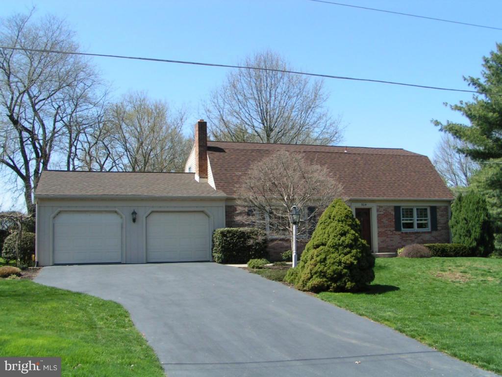 504 Forrey Road Lancaster, PA 17603 - Photo 2 of 15