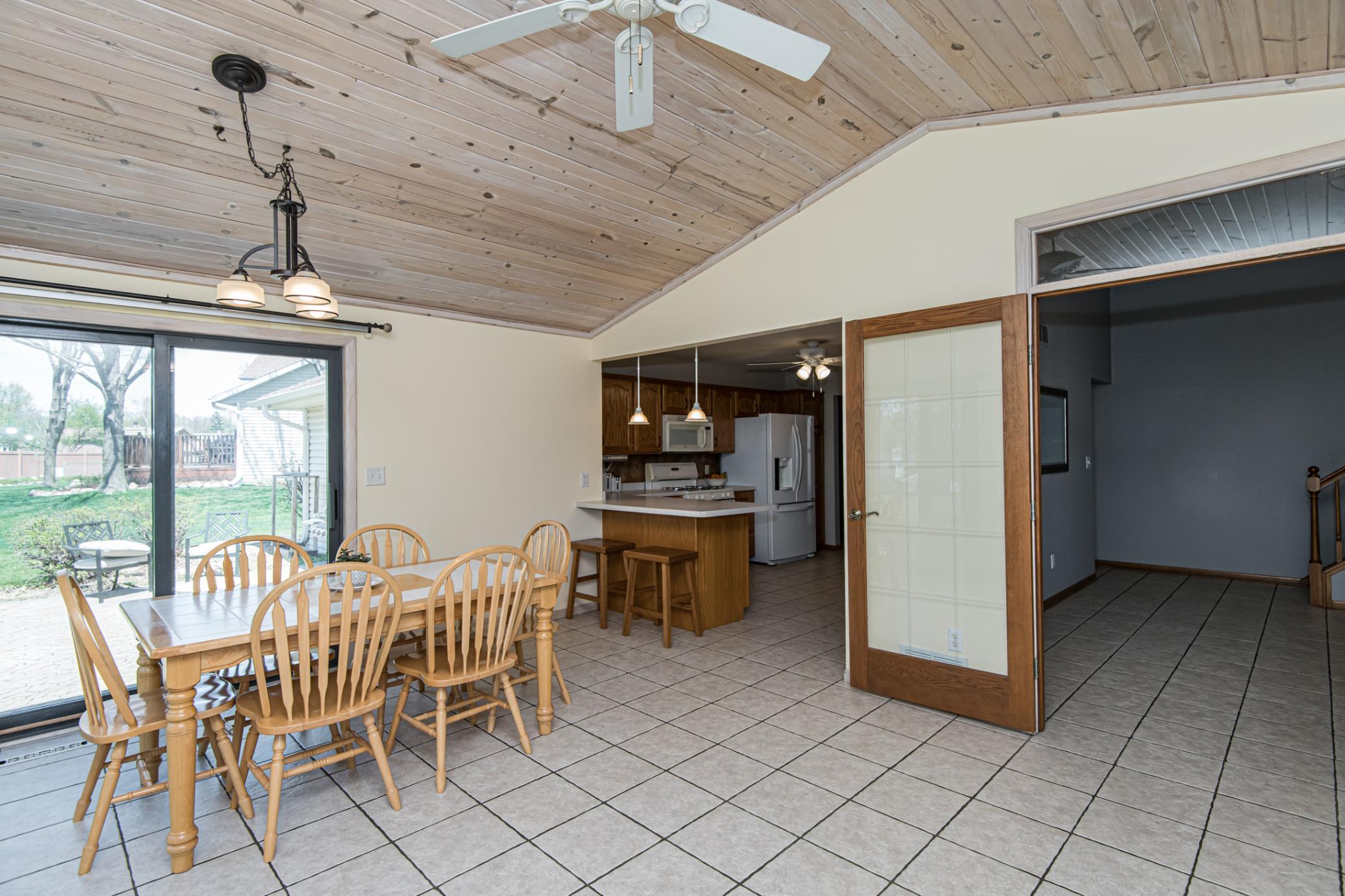 5717 Stapleton Lane Northwest Rochester, MN 55901 - Photo 11 of 36