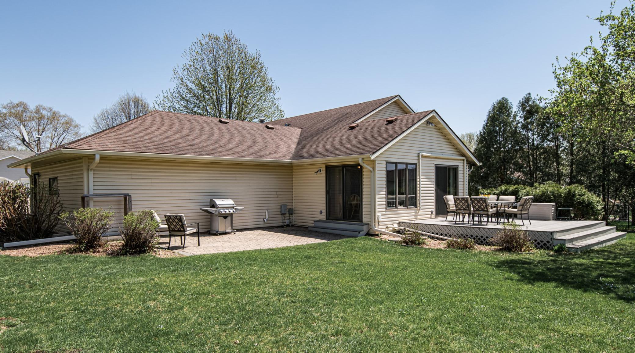 5717 Stapleton Lane Northwest Rochester, MN 55901 - Photo 2 of 36