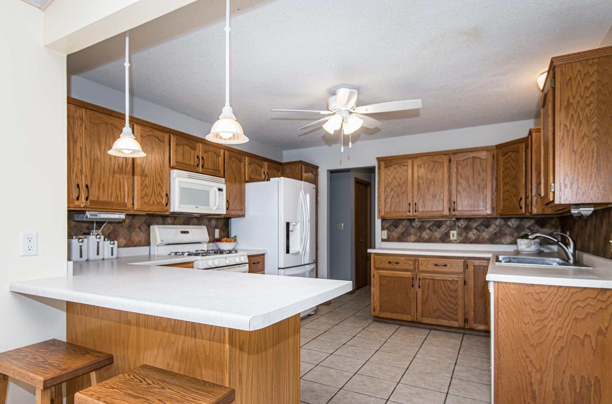 5717 Stapleton Lane Northwest Rochester, MN 55901 - Photo 5 of 36