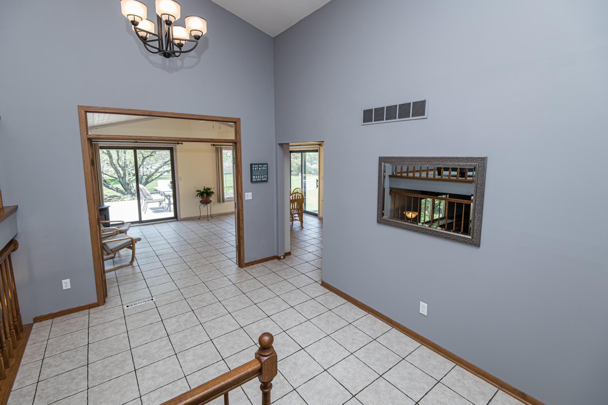 5717 Stapleton Lane Northwest Rochester, MN 55901 - Photo 8 of 36