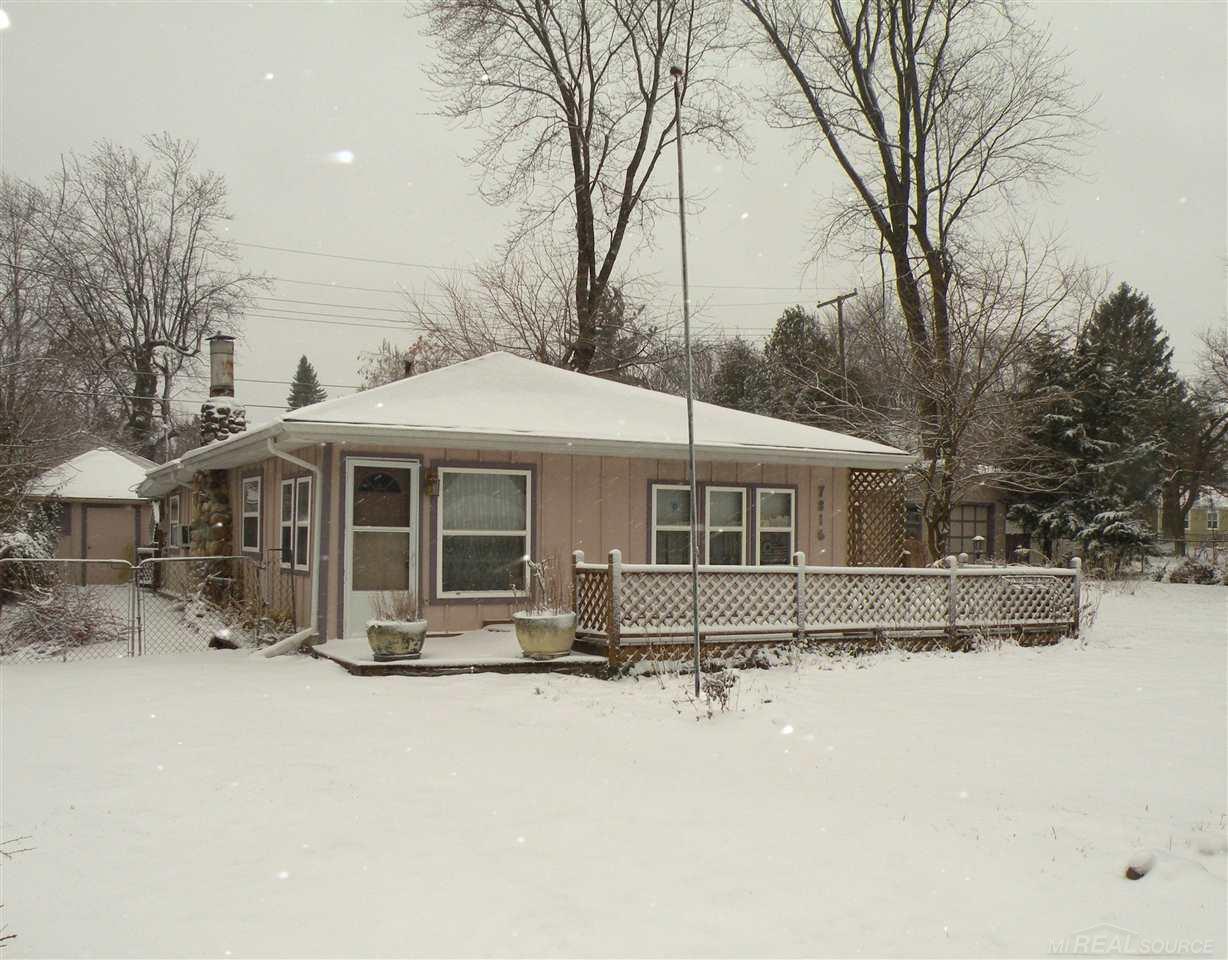 7316 Pine Road Lexington, MI 48450 - Photo 14 of 15 50030025-13.JPG