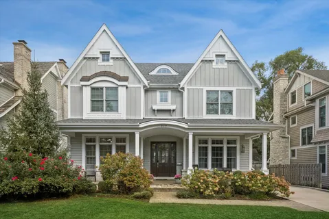 $2,075,000 | 217 South Bodin Street, Hinsdale, IL 60521