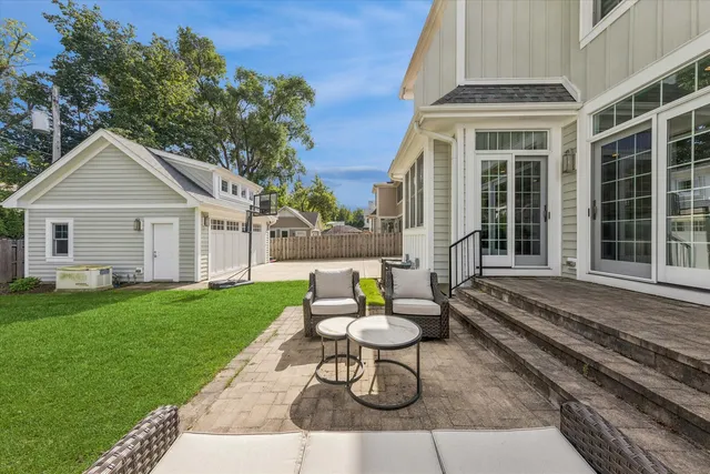 $2,075,000 | 217 South Bodin Street, Hinsdale, IL 60521