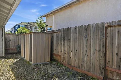 $725,000 | 1256 Pear Tree Lane, Napa, CA 94558