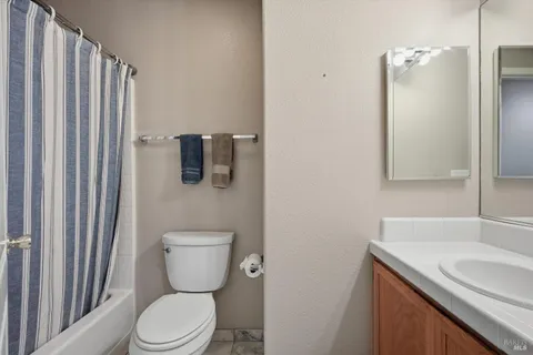 $725,000 | 1256 Pear Tree Lane, Napa, CA 94558