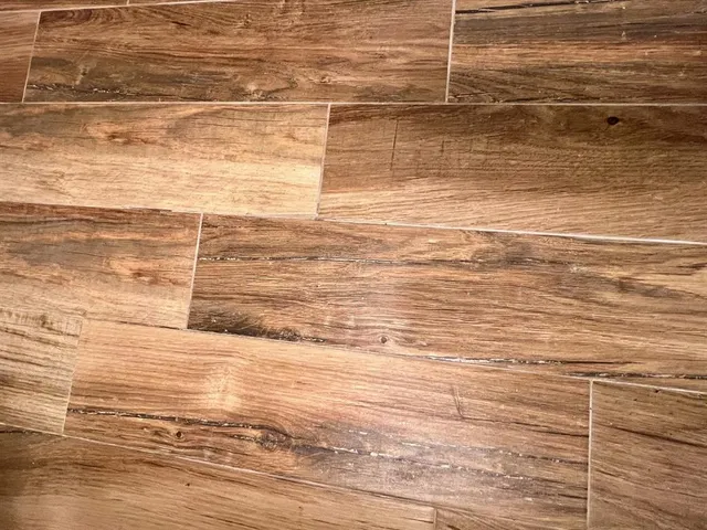 a view of empty room with an empty space