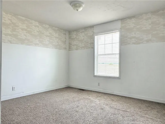 $375,000 | 410 Southeast Se Highway, Laredo, MO 64652