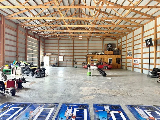 $375,000 | 410 Southeast Se Highway, Laredo, MO 64652