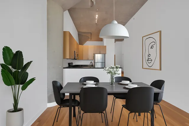 $410,000 | 320 East 21st Street, Unit 204, Chicago, IL 60616