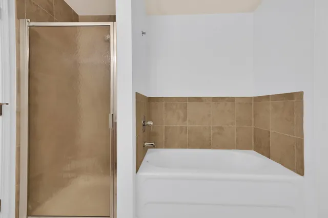 $410,000 | 320 East 21st Street, Unit 204, Chicago, IL 60616