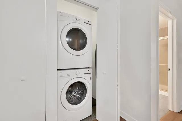 $410,000 | 320 East 21st Street, Unit 204, Chicago, IL 60616