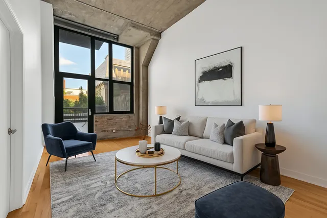 $410,000 | 320 East 21st Street, Unit 204, Chicago, IL 60616