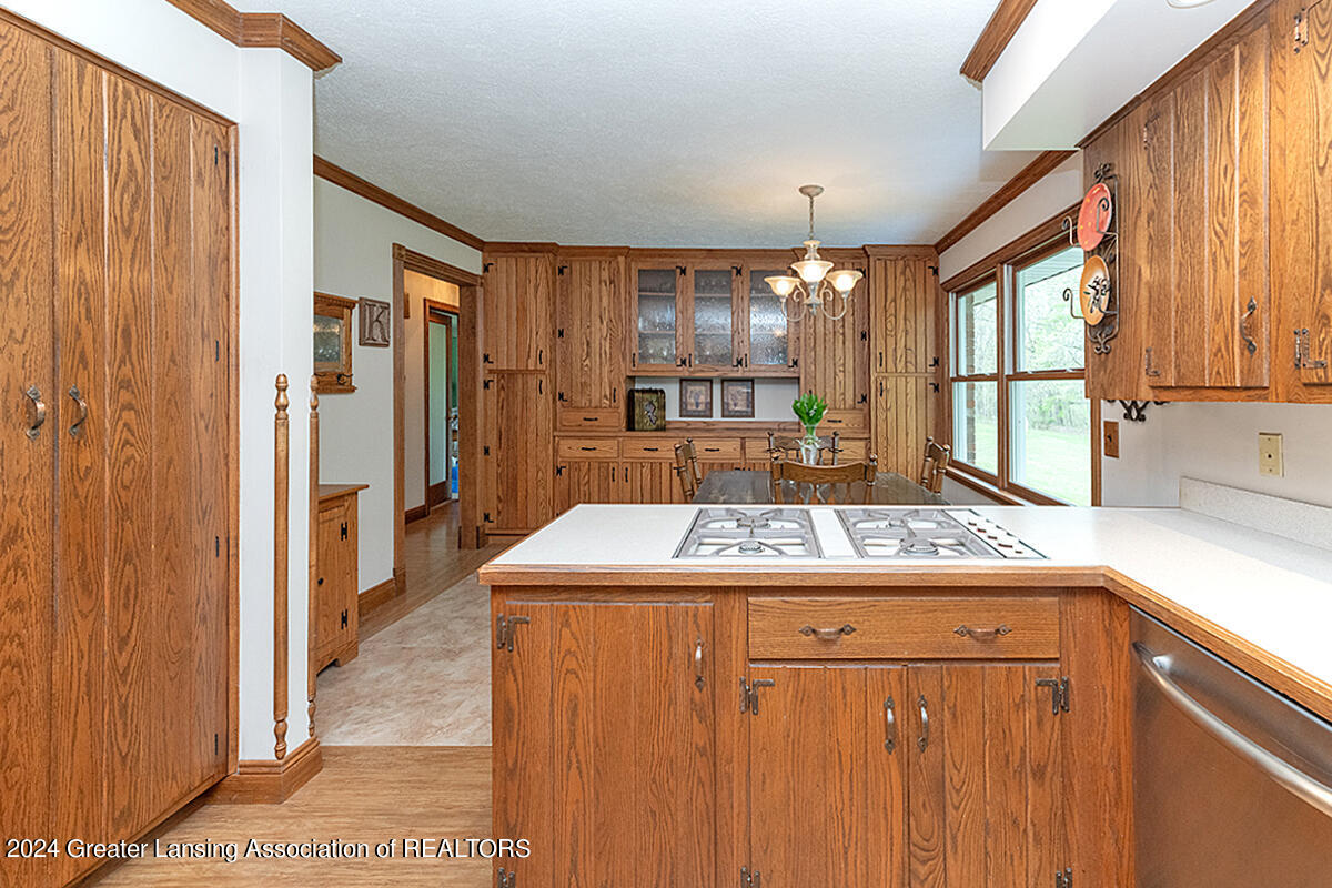 6427 East Clark Road Bath, MI 48808 - Photo 20 of 41 10