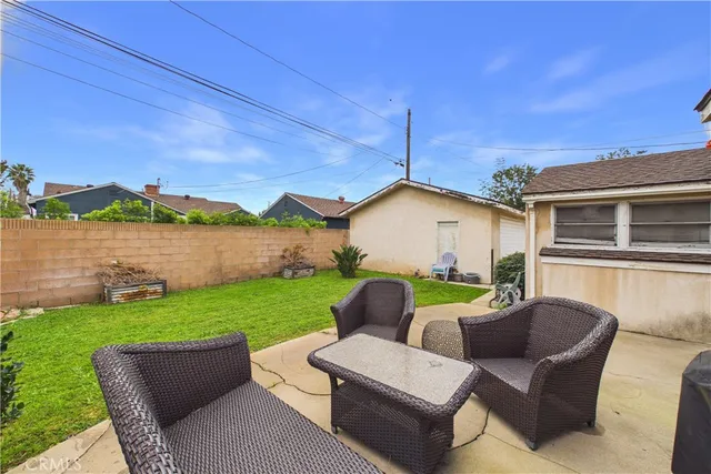 $950,000 | 1331 East Marshall Place, Long Beach, CA 90807