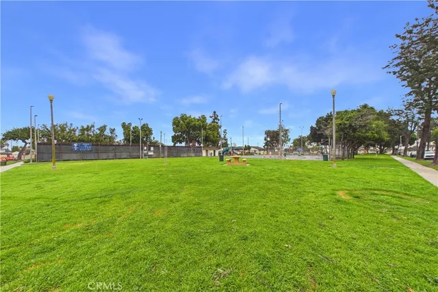 $950,000 | 1331 East Marshall Place, Long Beach, CA 90807