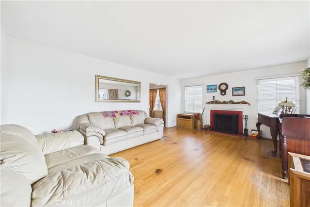 $950,000 | 1331 East Marshall Place, Long Beach, CA 90807