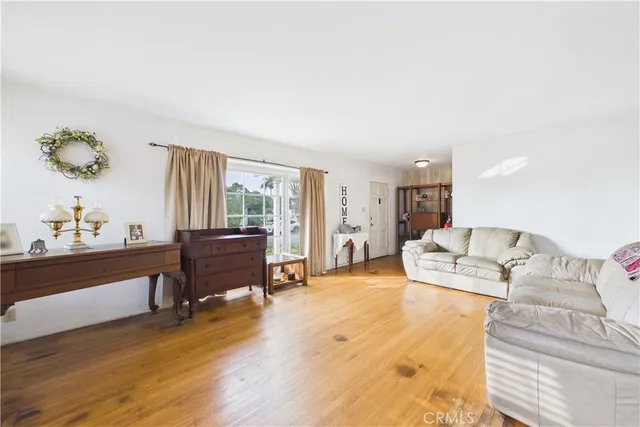 $950,000 | 1331 East Marshall Place, Long Beach, CA 90807