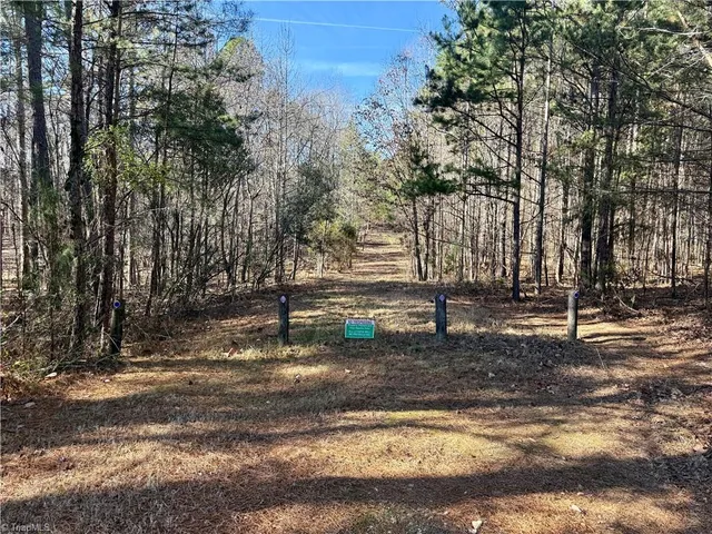 $75,000 | 200 Harbor Drive East, Lexington, NC 27292