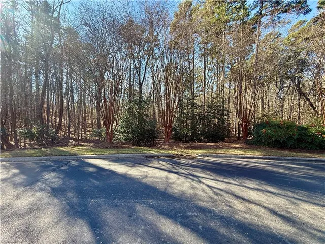 $75,000 | 200 Harbor Drive East, Lexington, NC 27292
