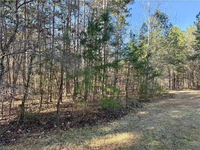 $75,000 | 200 Harbor Drive East, Lexington, NC 27292