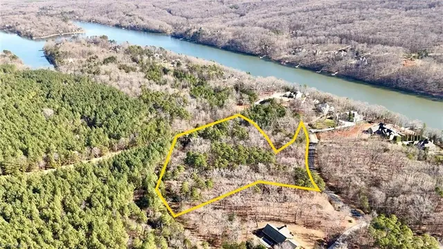 $75,000 | 200 Harbor Drive East, Lexington, NC 27292