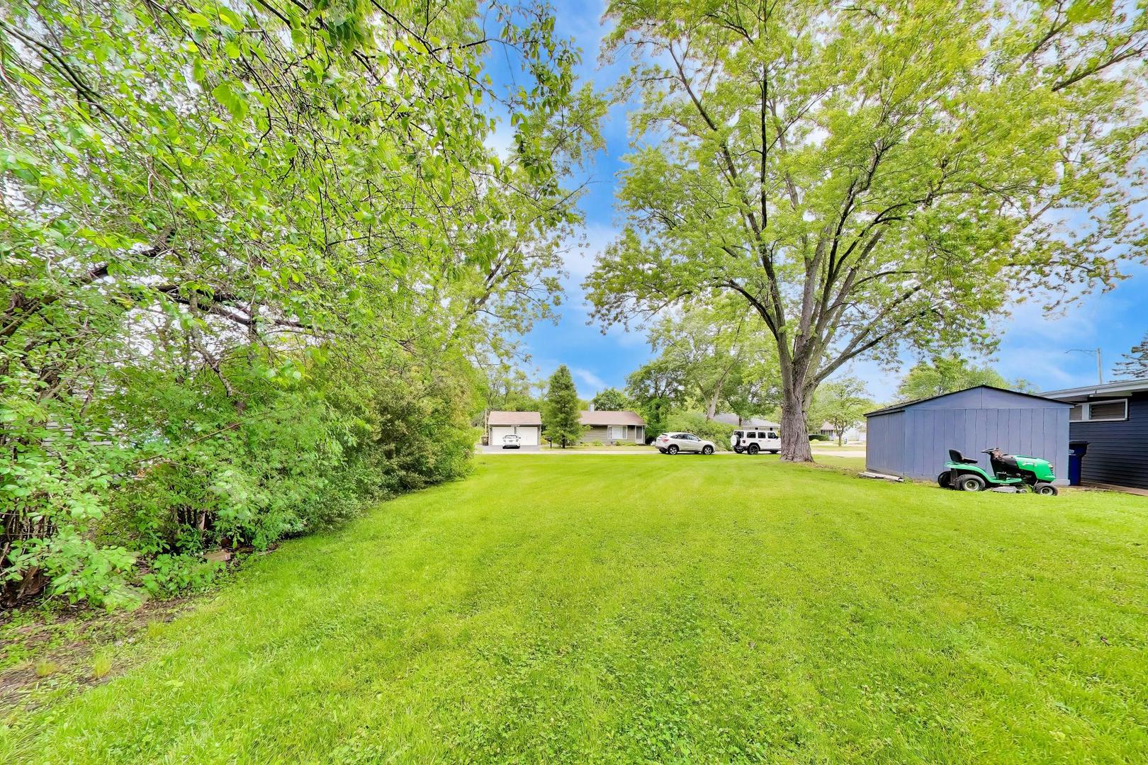 10 Rugby Road Lake Zurich, IL 60047 - Photo 37 of 39