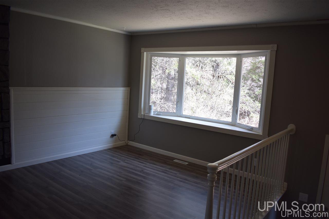 820 Willow Road Marquette, MI 49855 - Photo 6 of 20 Gallery Image 6